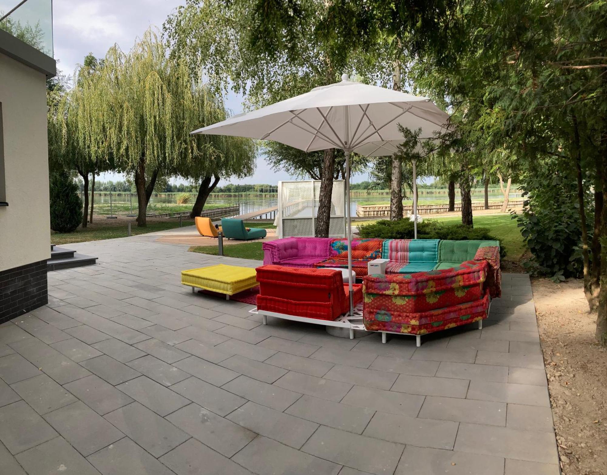 Donautica Hotel & Restaurant Fadd-Dombori Exterior foto